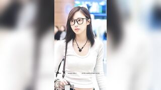 GISELLE SHOWS TITS 107531 1 KPOP ALLPOP